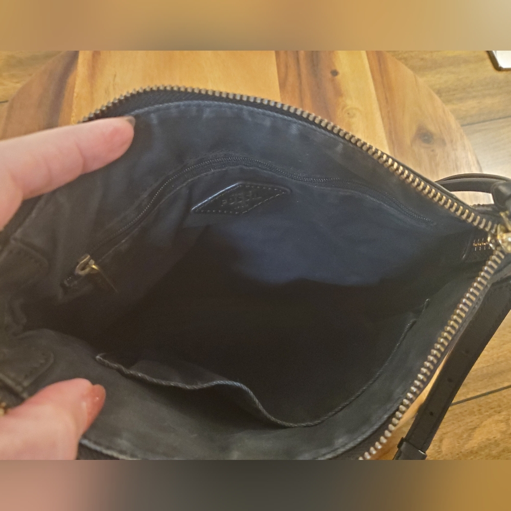HP 🎉🎉Fossil Black Crossbody Bag - Picture 9 of 11